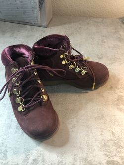Dark purple Toddler size 11 Timberland Boots