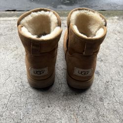 Girls Size 3 Uggs