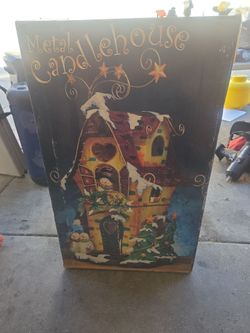 Metal candlehouse