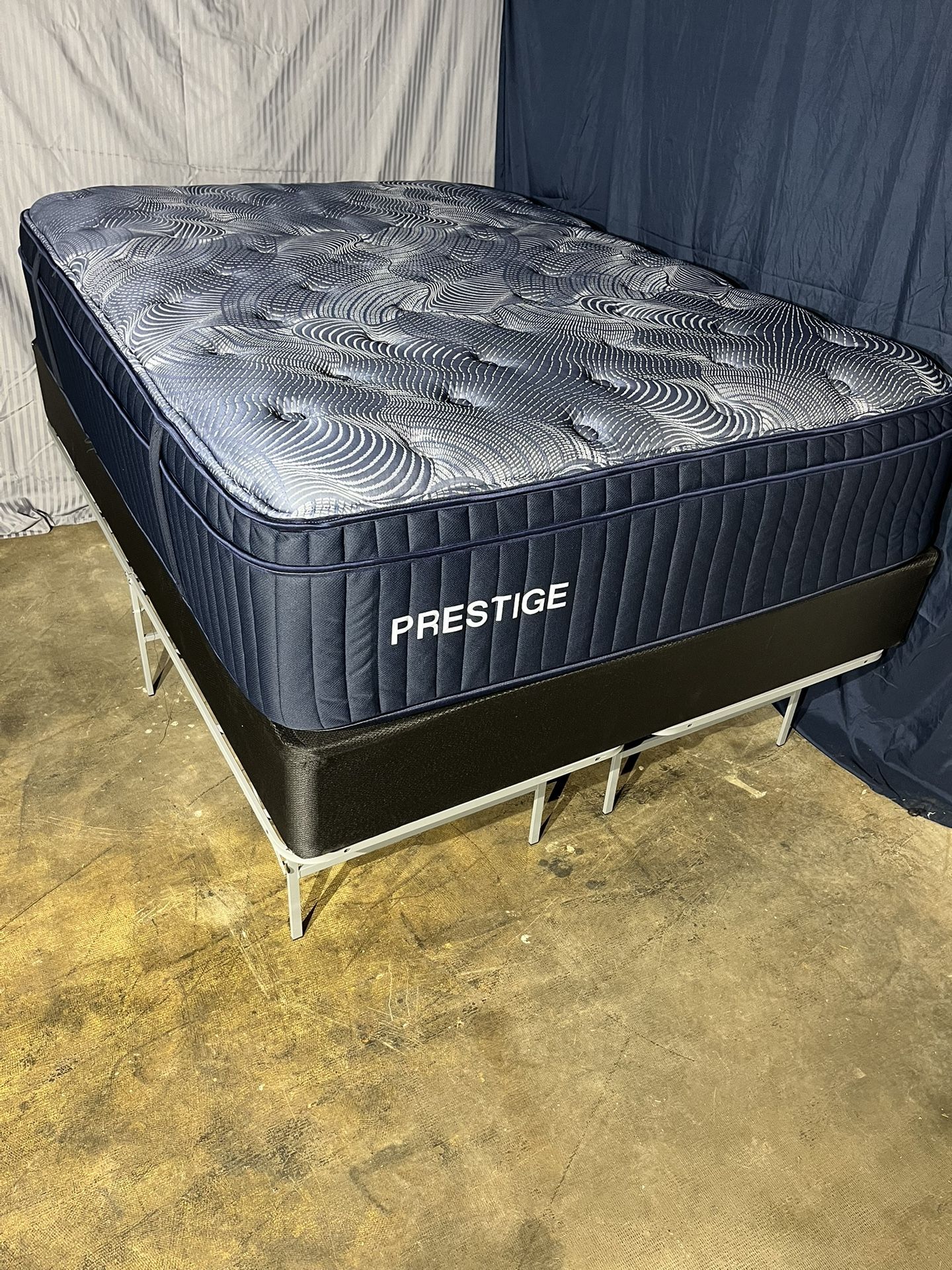 Queen Cool Gel Hybrid Mattress
