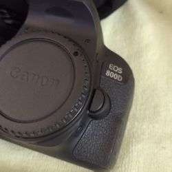 Canon EOS T7i 800D DSLR digital SLR camera like new 24 Megapixels And Professional Electret Condenser Microphone DSLR camera full frame