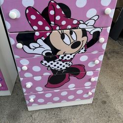 Minnie Mouse dresser available in different cartoon