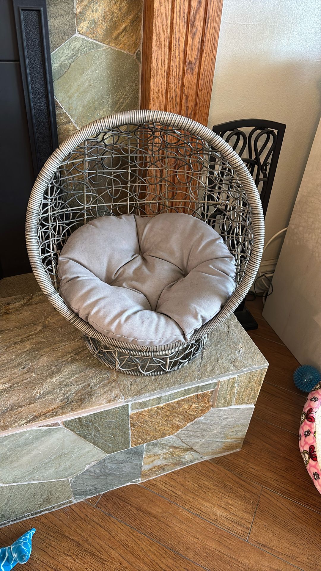 Pet Hemisphere Rattan Pet Bed with Cushion