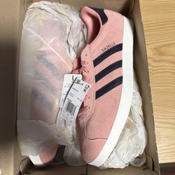 Adidas Gazelle Originals, Men’s Size 9.5 Pink Suede W 11 Black Stripes