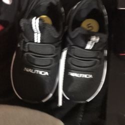 Nautica Shoes Size 5 Baby