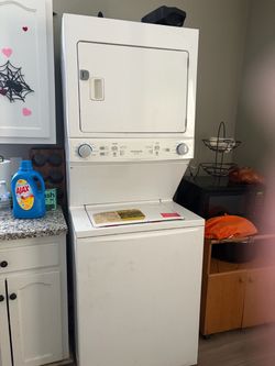 Washer and Dryer works perfectly 200$