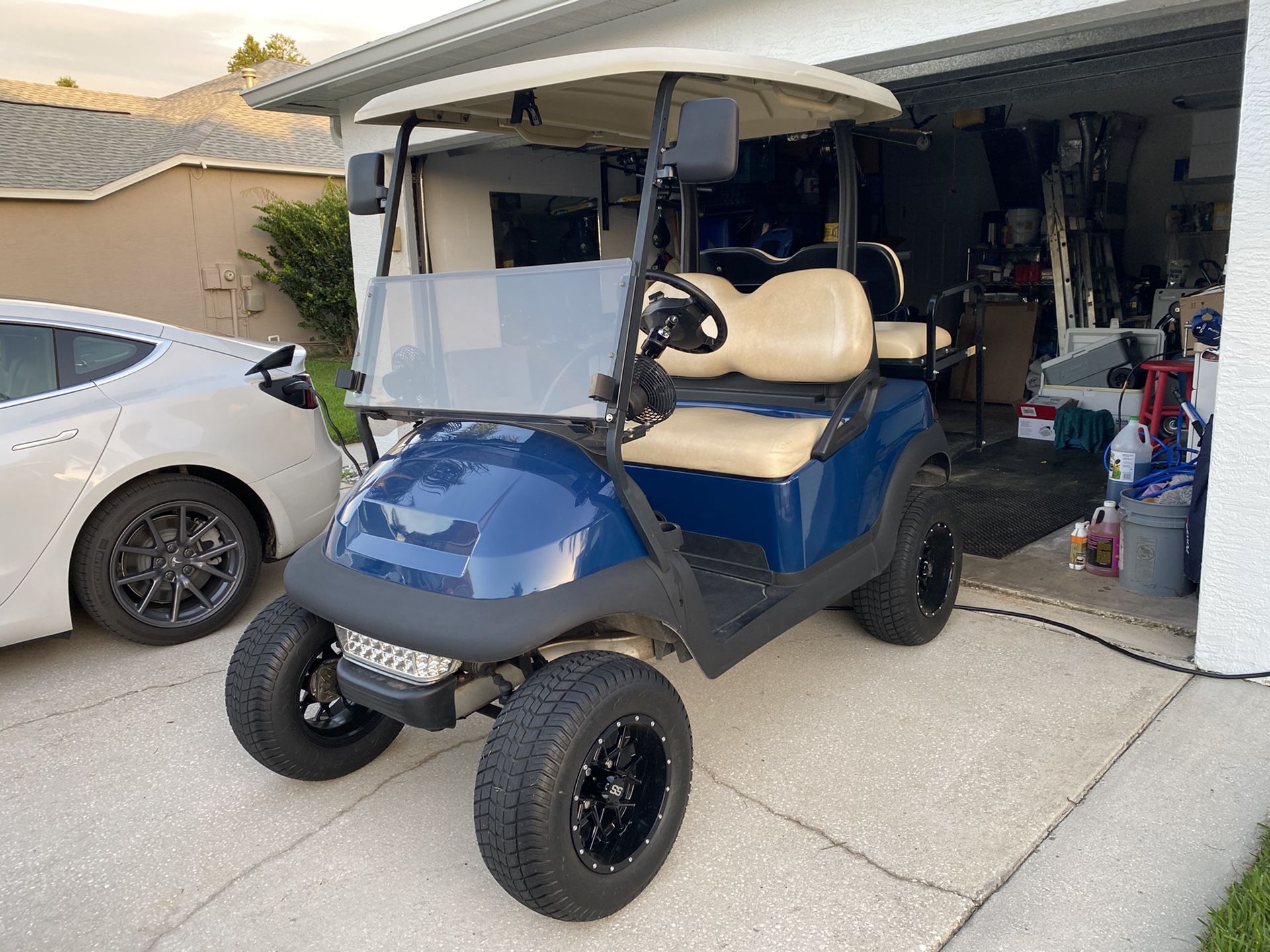 Club car precedent golf cart