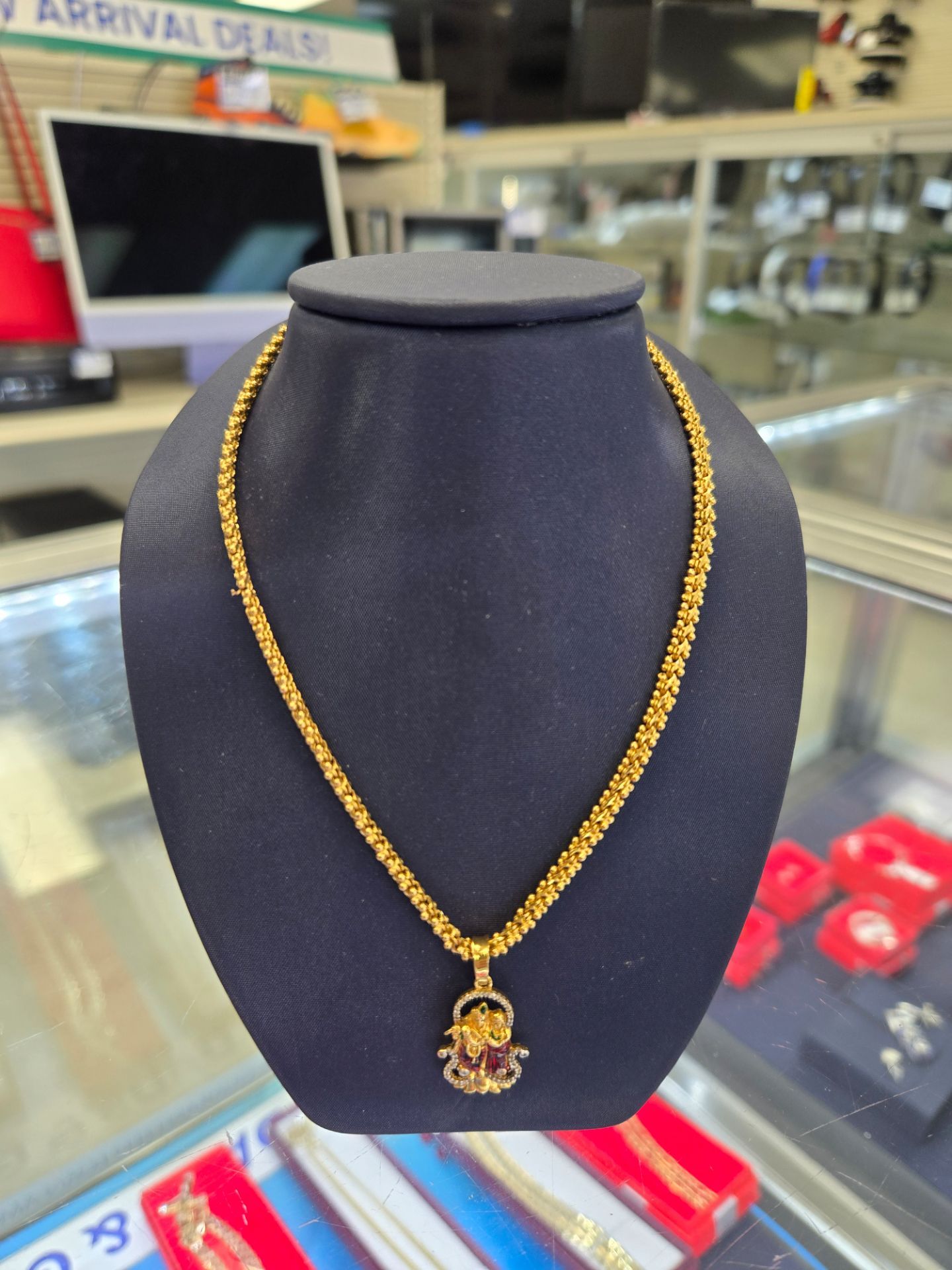 22K Yellow Gold 24" Chain With Pendant