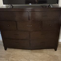 Complete Bed Set (Queen Bed Size) 