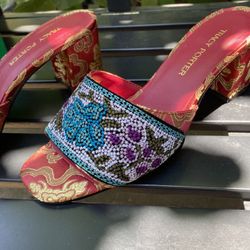 NEW Beautiful Designer Needlepoint Heels Sandals Mules