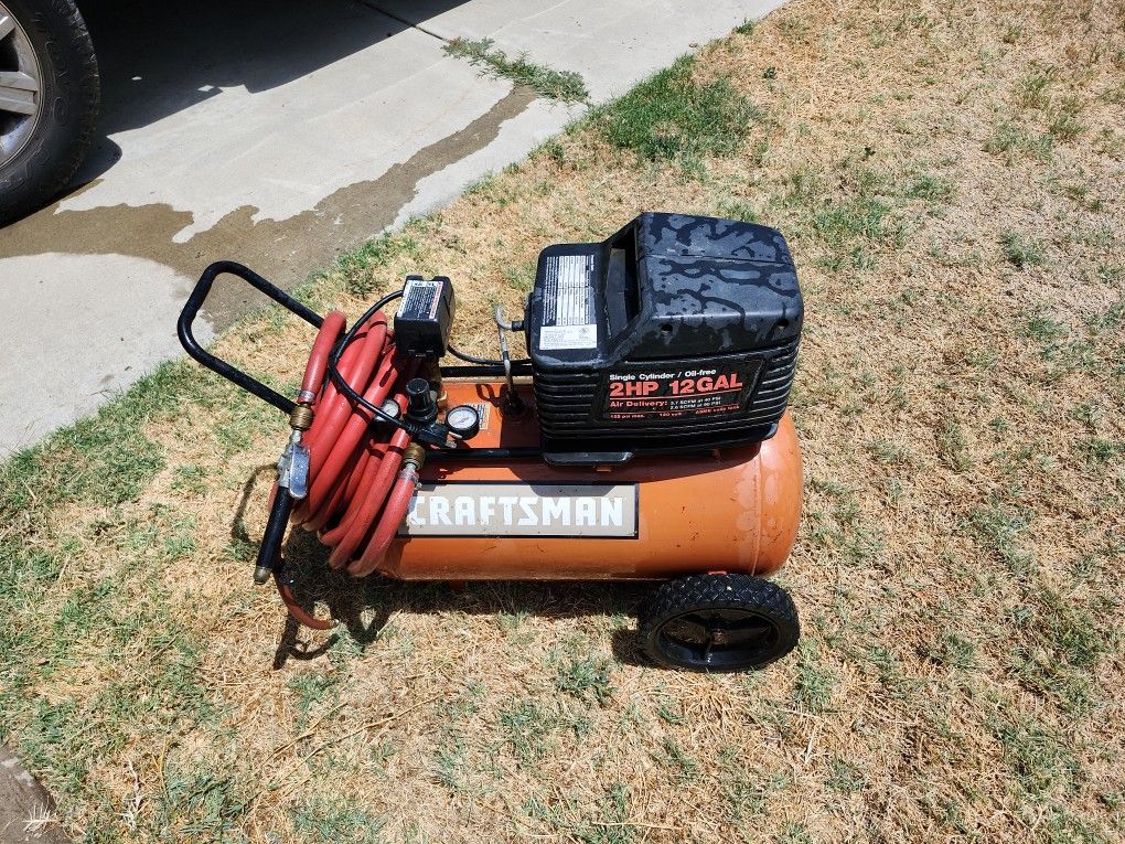Craftsman Air Compressor 2HP 12 GAL 125psi