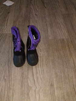Little girls boots size 10m