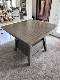 Dinning Table