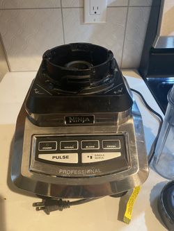 Ninja Blender & Set/Cups