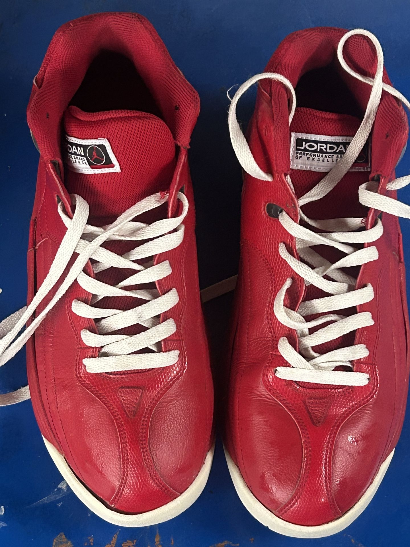 Jordan Jumpman Team 1 Gym Red. Size 11