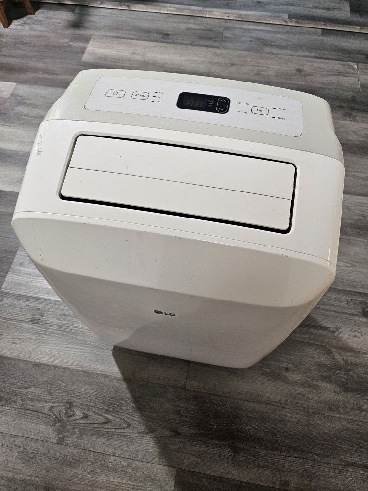 LG Portable AC Unit 8000 BTU