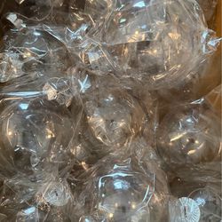 NEW IN BOX 30 CLEAR FILLABLE CHRISTMAS ORNAMENTS