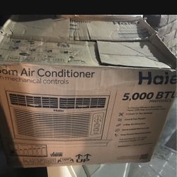 Like New AC 5,000 BTU $80