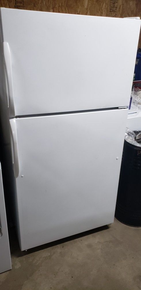 REFRIGERATOR