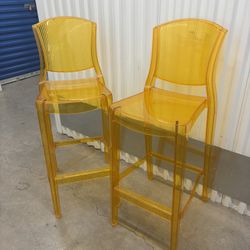 Set of yellow chairs
