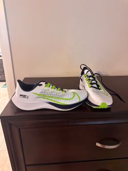 Nike Air Zoom Pegasus Seattle Seahawks Sneakers