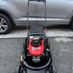 Lawn Mower (Just Serviced) Honda