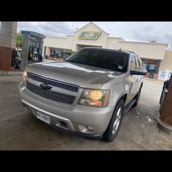07 Chevy Tahoe