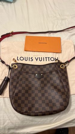 Louis Vuitton South Bank Besace Purse