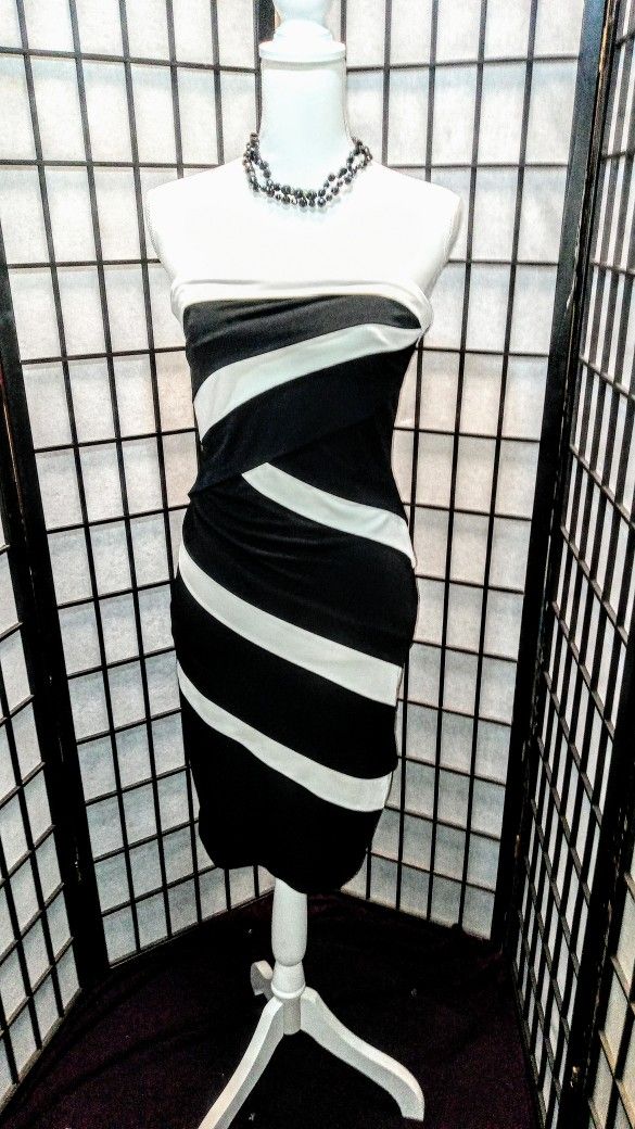 Black White Semi Formal Strapless Dress - www.disolcolor.com Black White Semi Formal Strapless Dress - www.disolcolor.com