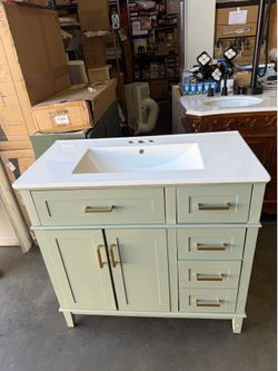 36’ Bathroom Vanity in Sage Green