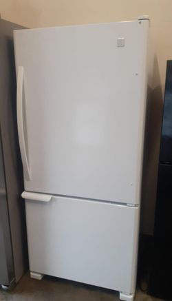 Kenmore Bottom Freezer White Refrigerator
