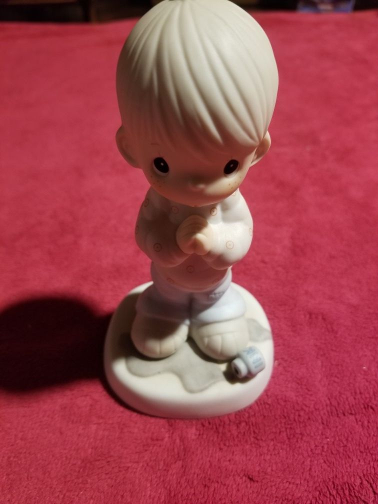 Precious Moments Figurine