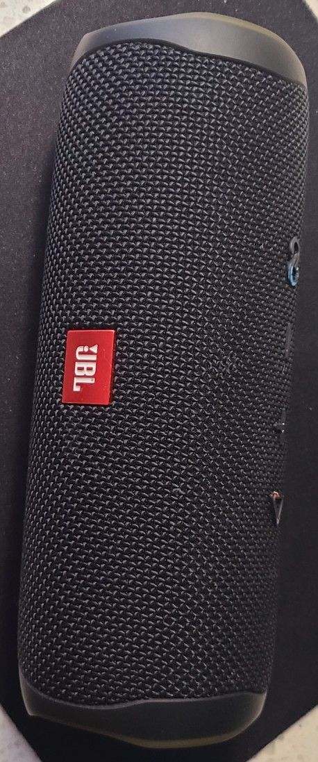 JBL Bluetooth Speaker Flip 5