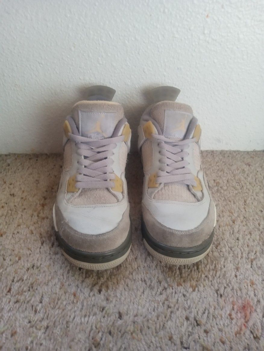 Jordan 4 