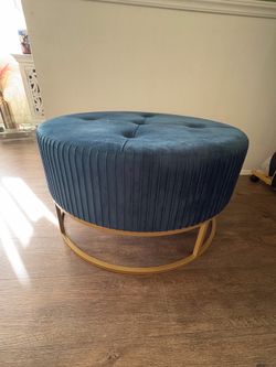 Round velvet ottoman turquoise