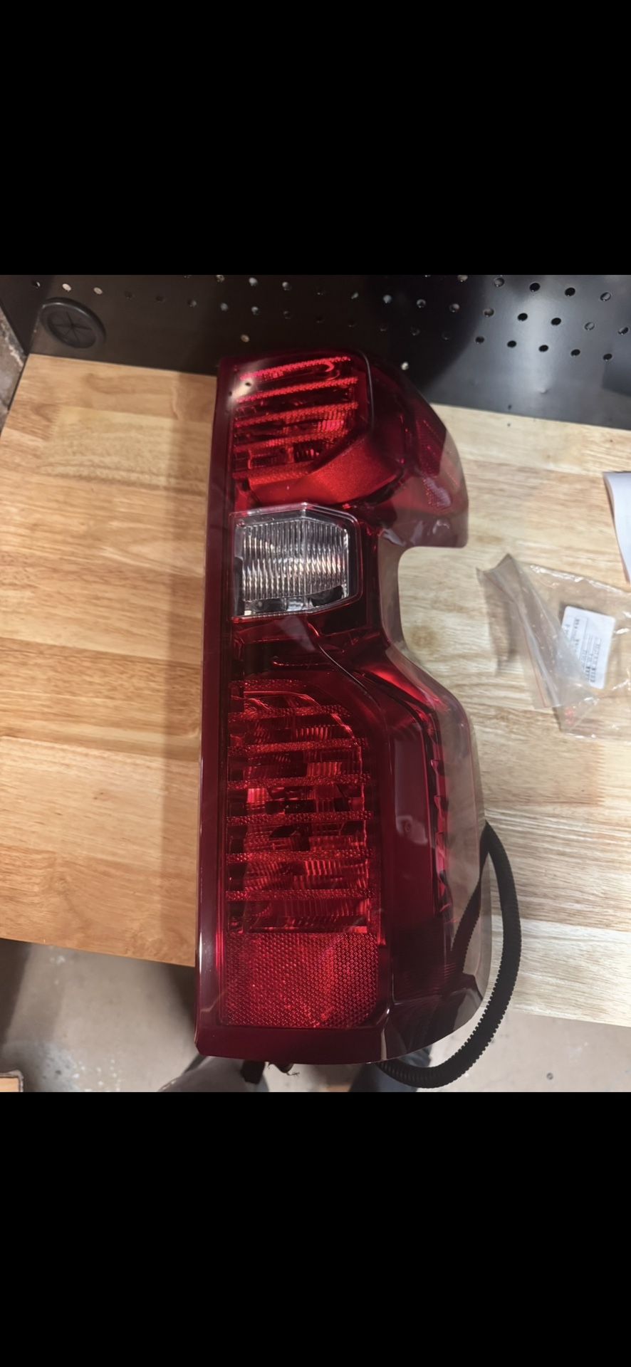 19-24 Silverado halogen passenger side taillight