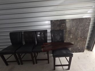Dinning room table with 4 chairs