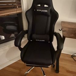 Gaming Chair — Brand New