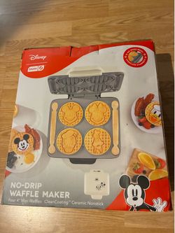 Disney Dash No-Drip Mini Waffle Maker