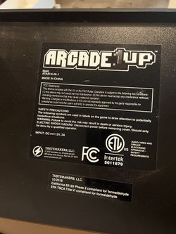 Arcade1up LIMITED EDITION 6640 Atari 6-in-1 Asteroids Deluxe Arcade1up LIMITED EDITION 6640 Atari 6-in-1 Asteroids Deluxe