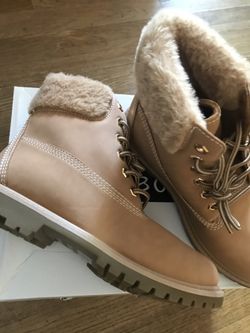 Ladies boots size 7