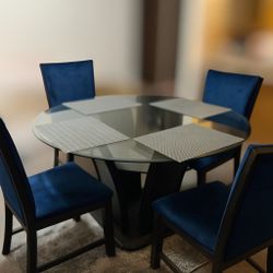 Dining Room Table 