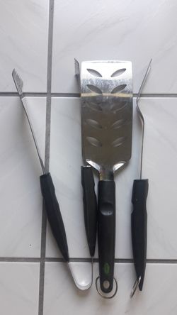 Like new 3 piece stainless steel BBQ Grill tool set