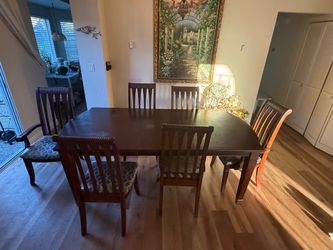Convertible dining table with 6 seats