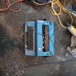 Electric Typewriter 