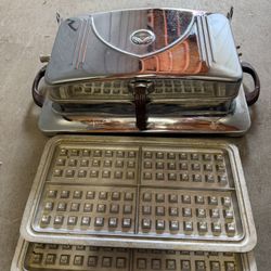 Vintage Art Deco Waffle Iron Sandwich Press Working 
