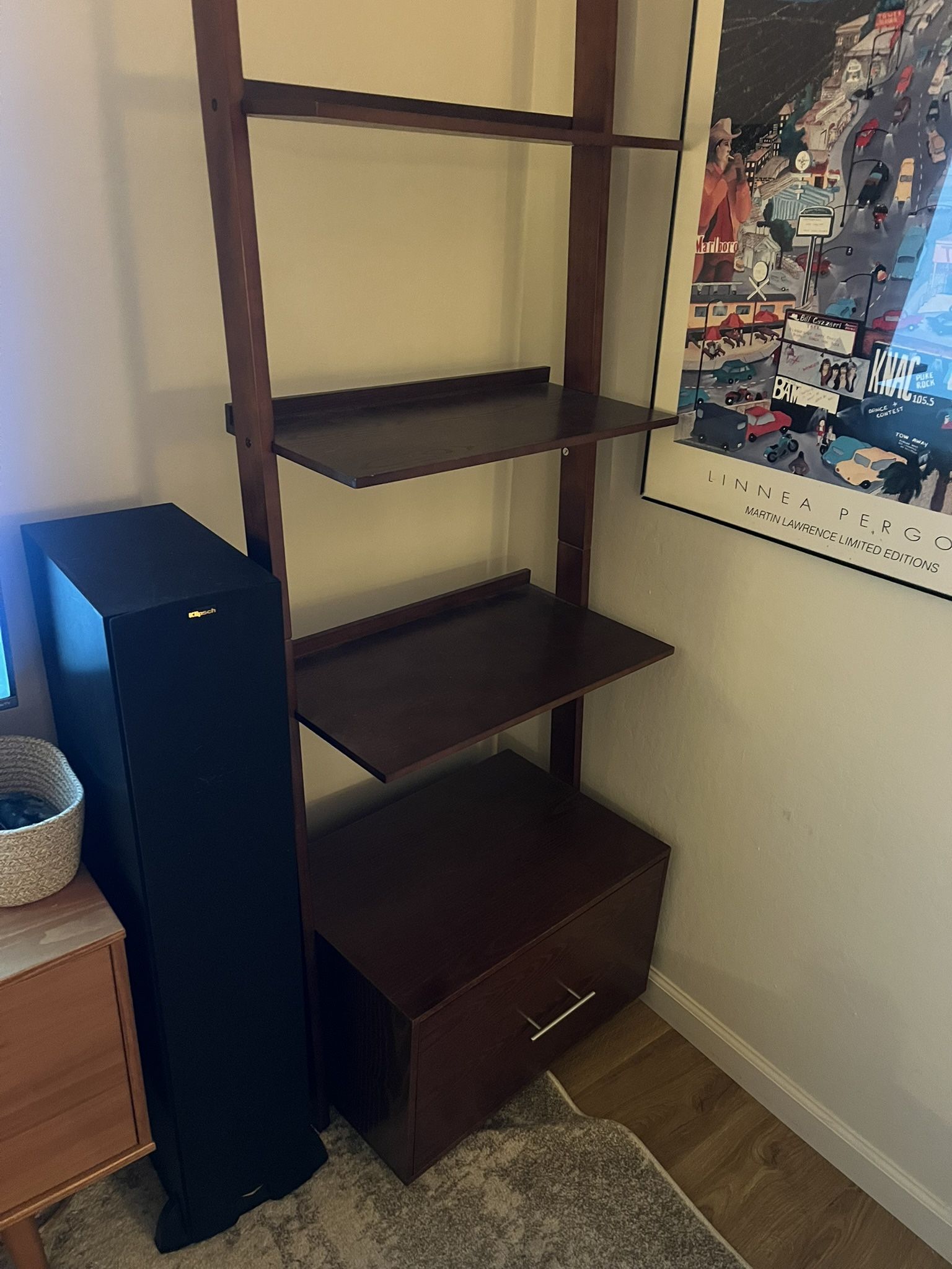 Bookshelf