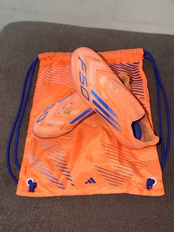 Used pair of Adidas F50 elite in a men’s size 7.5