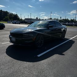 Dodge Charger SXT Black Top