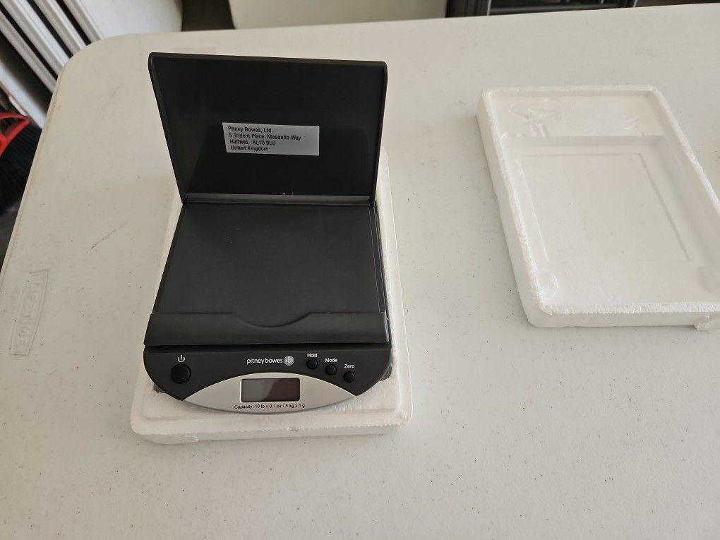 Putney Bowes 10 Lb Scale